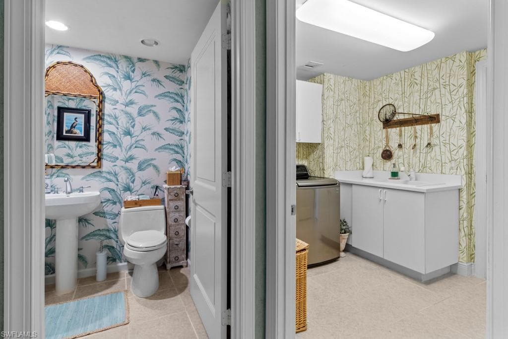 1060 Borghese LN # 205, NAPLES FL 34114-30