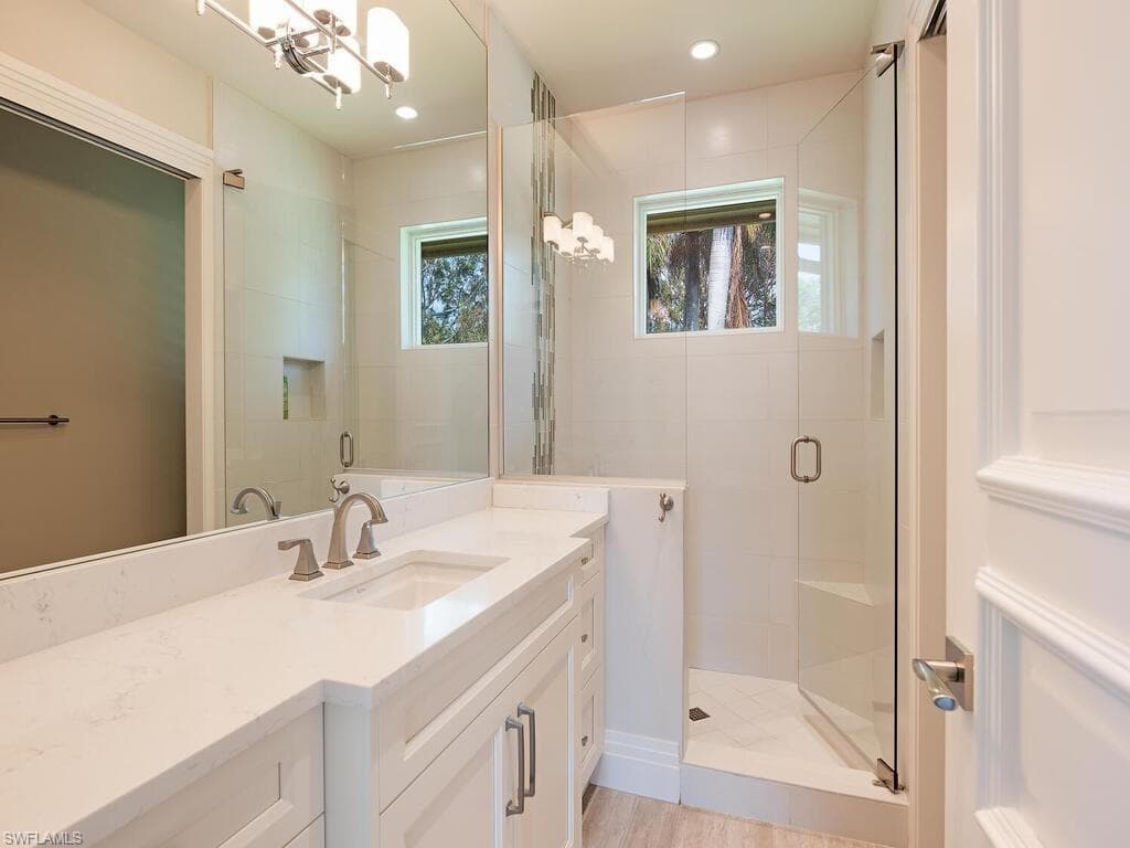 2835 SILVERLEAF LN, NAPLES FL 34105-32