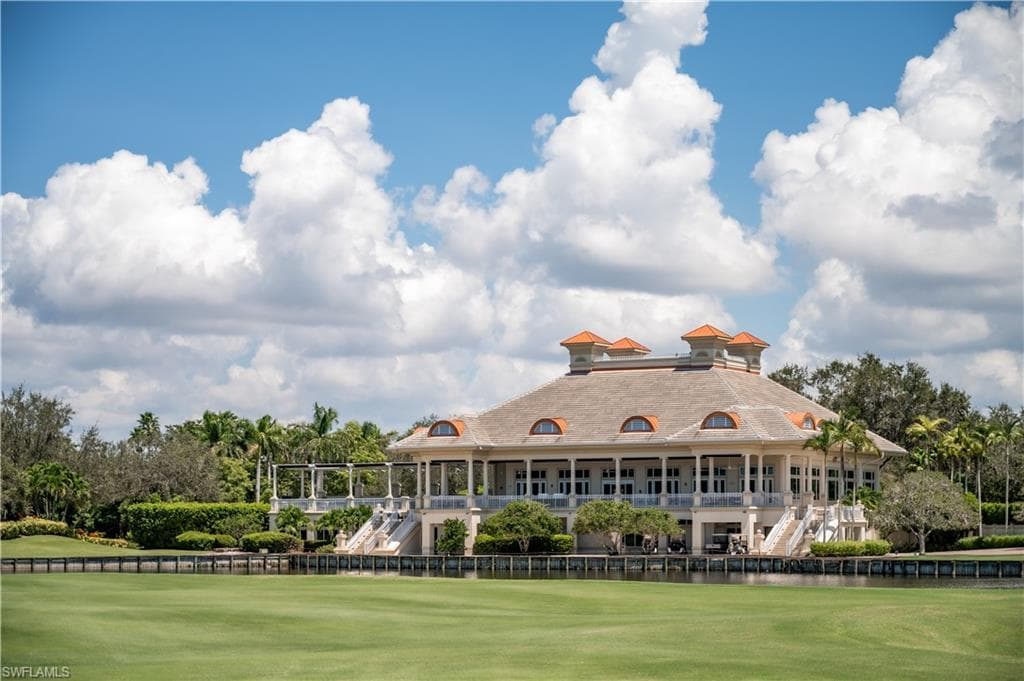 2835 SILVERLEAF LN, NAPLES FL 34105-39