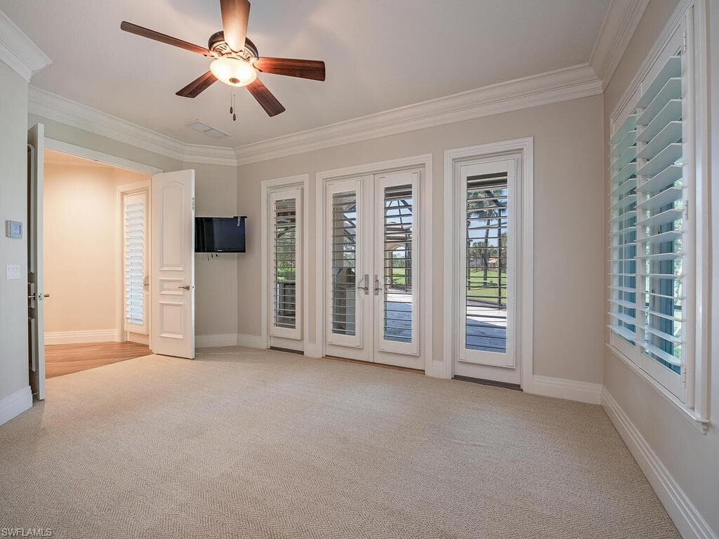 2835 SILVERLEAF LN, NAPLES FL 34105-28