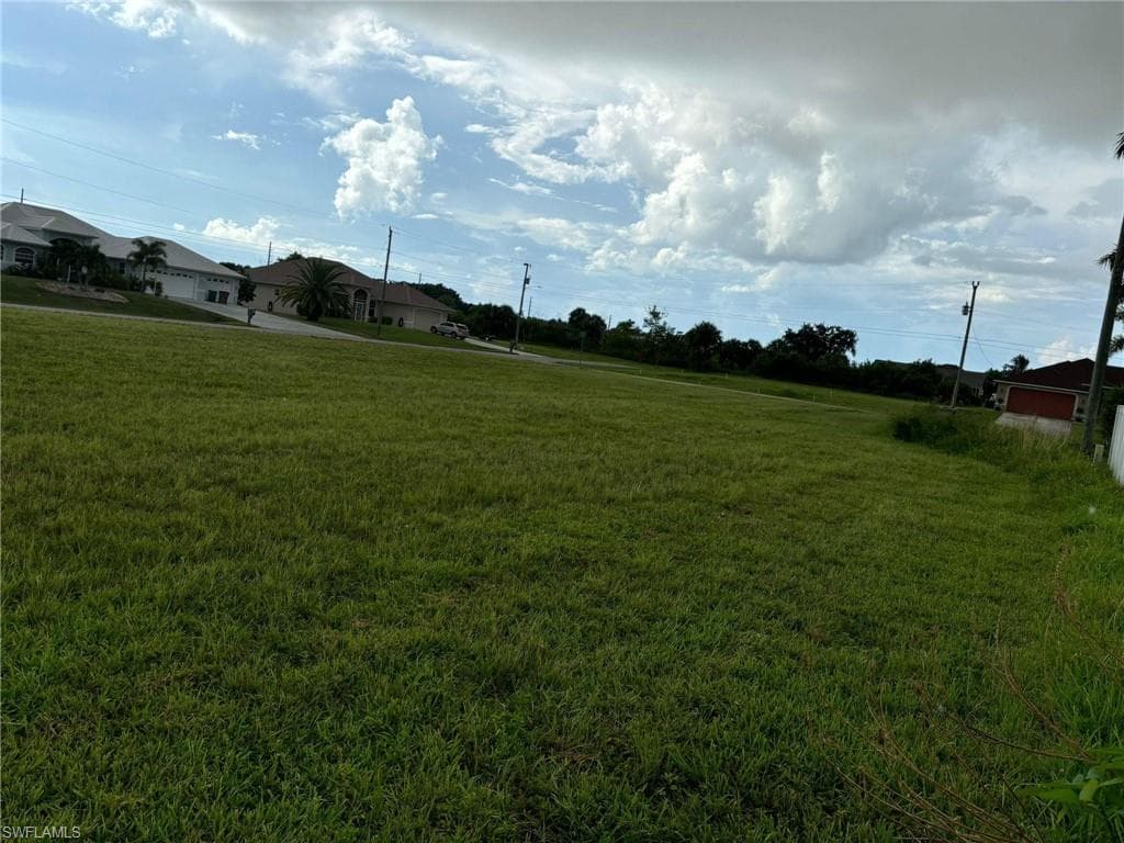 1806 NE 23rd AVE, CAPE CORAL FL 33909-2