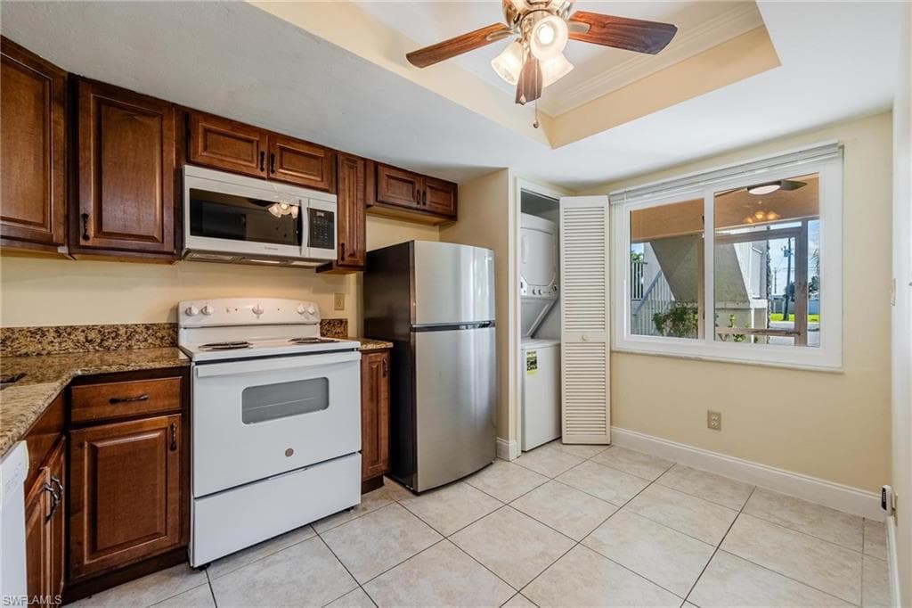 2504 SE 16th PL 101-1