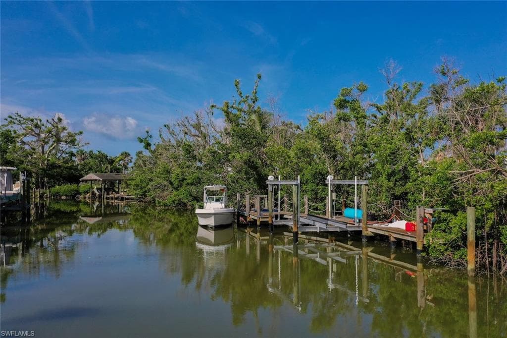 2490 Coconut DR, SANIBEL FL 33957-11