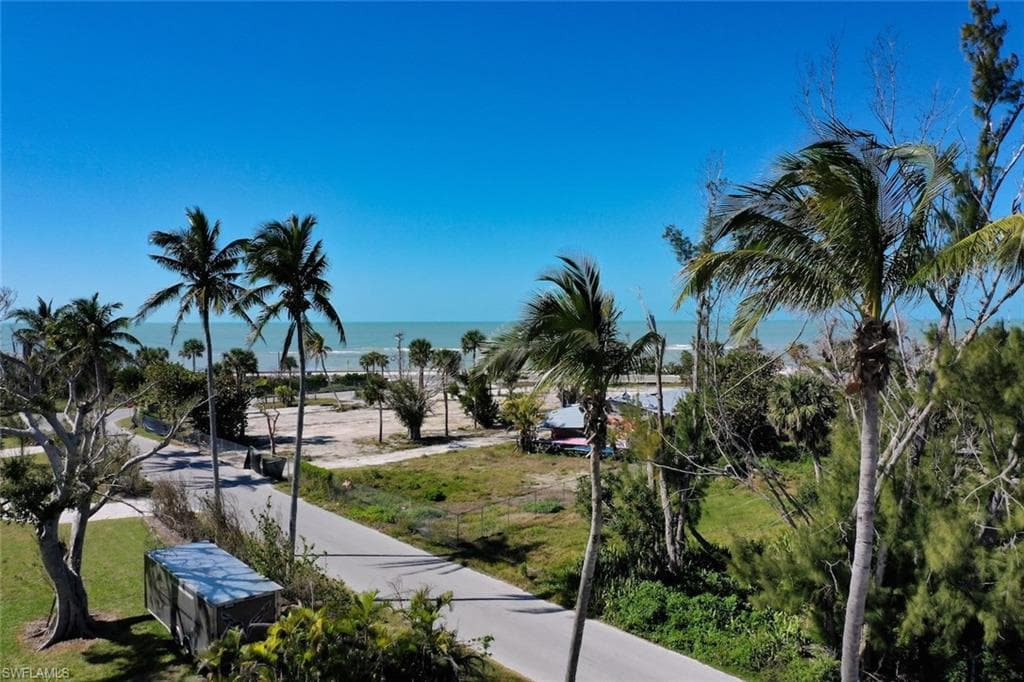 2490 Coconut DR, SANIBEL FL 33957-6