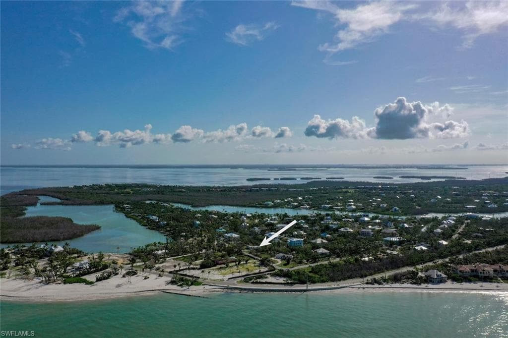 2490 Coconut DR, SANIBEL FL 33957-8