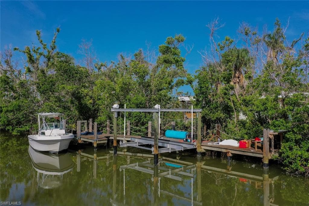 2490 Coconut DR, SANIBEL FL 33957-10