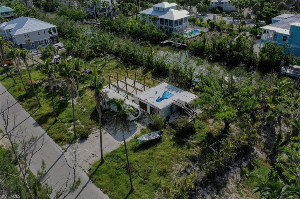 2490 Coconut DR, SANIBEL FL 33957-7