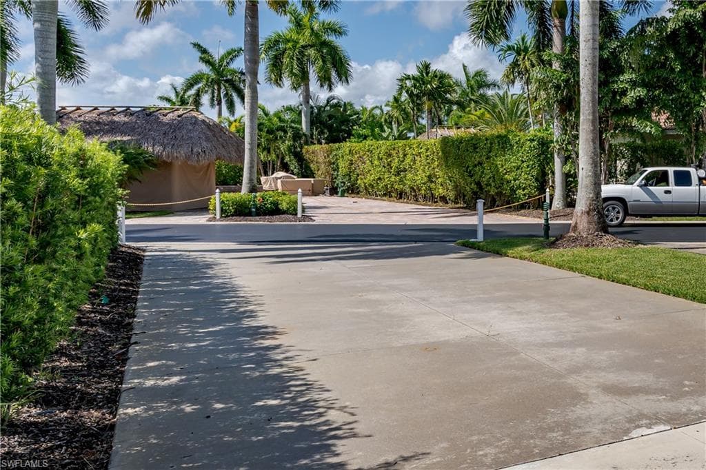 13611 Snook CIR, NAPLES FL 34114-35