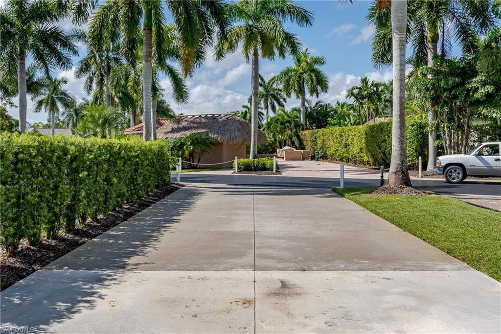 13611 Snook CIR, NAPLES FL 34114-31