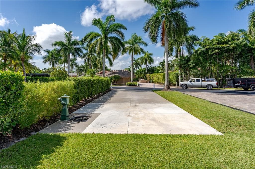 13611 Snook CIR, NAPLES FL 34114-23