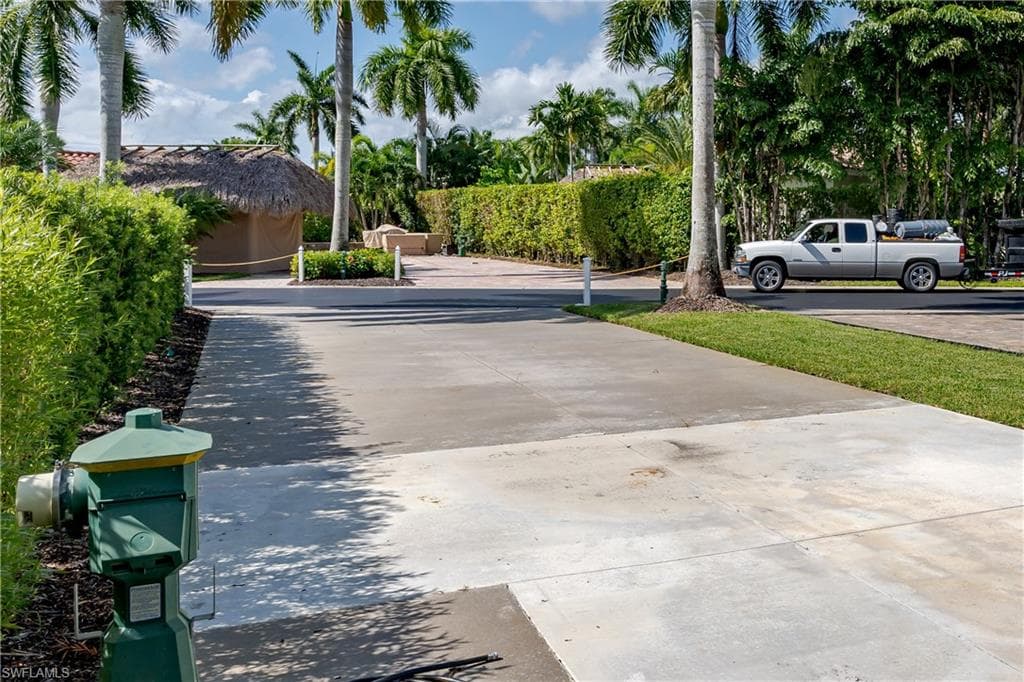 13611 Snook CIR, NAPLES FL 34114-29