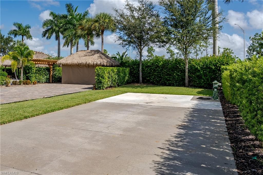 13611 Snook CIR, NAPLES FL 34114-9