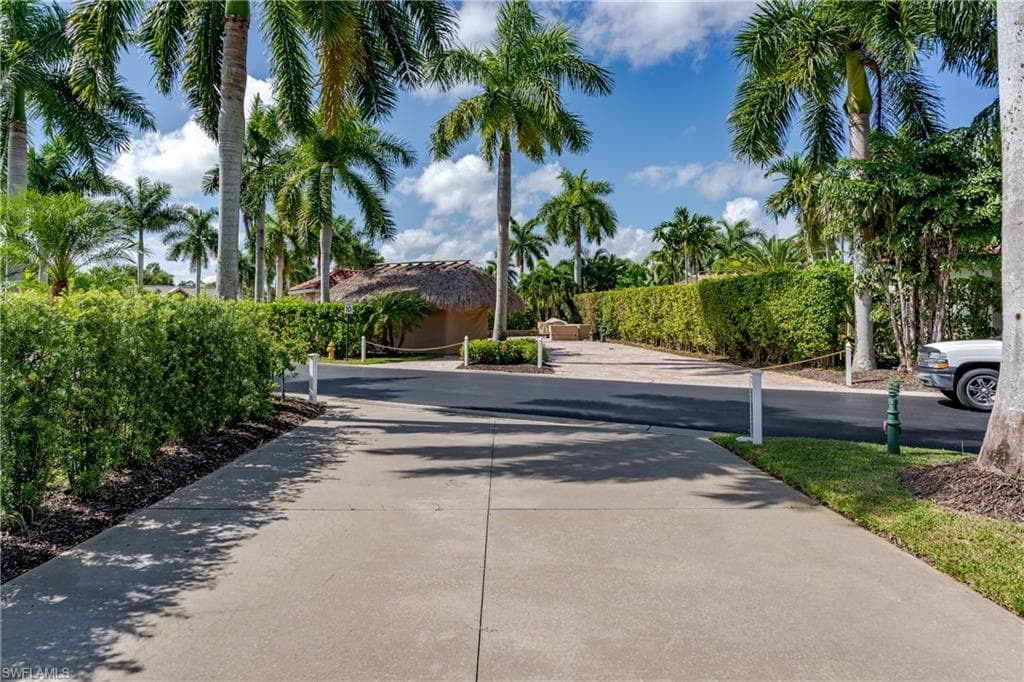 13611 Snook CIR, NAPLES FL 34114-36
