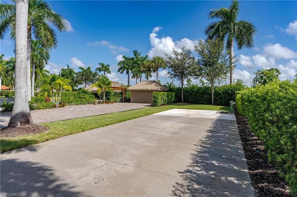 13611 Snook CIR, NAPLES FL 34114-7
