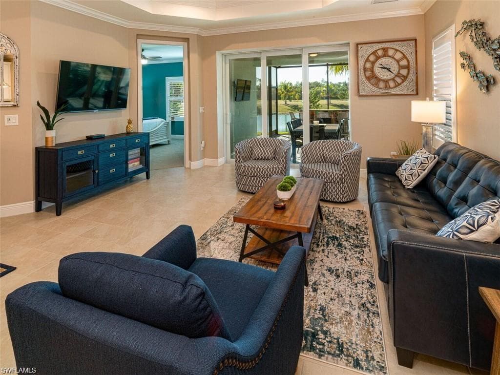 2279 Marquesa CIR, NAPLES FL 34112-4