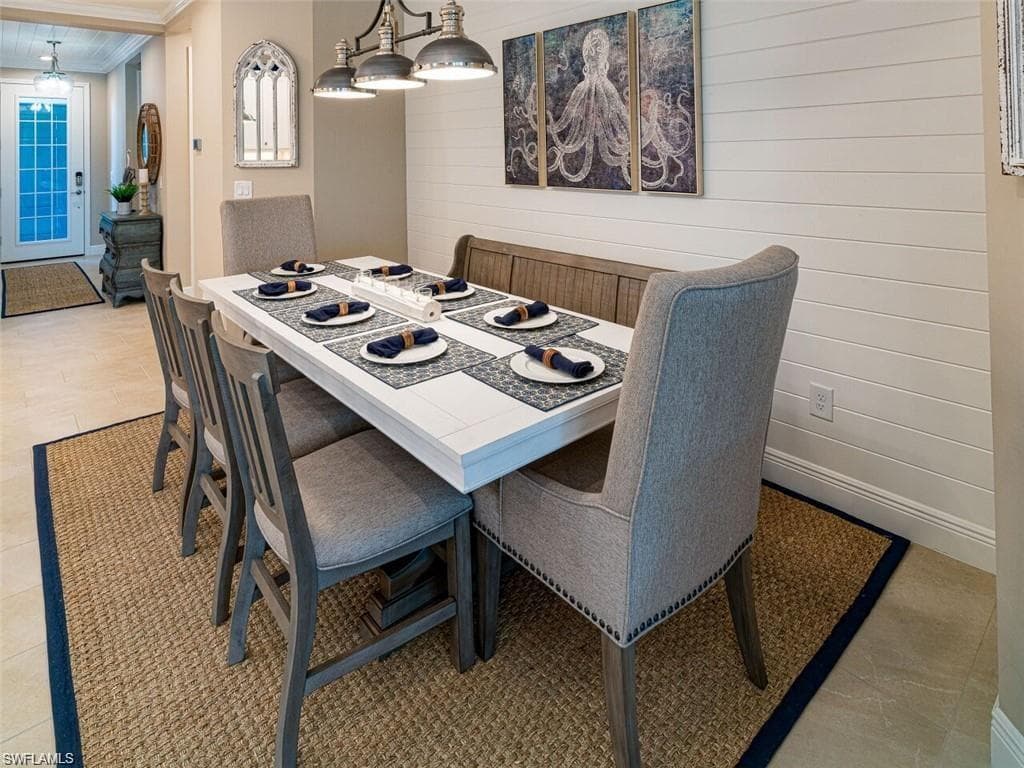 2279 Marquesa CIR, NAPLES FL 34112-7