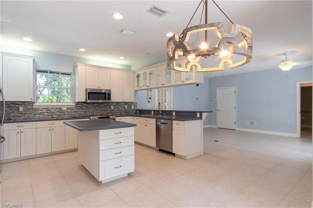 3751 McKinley AVE, FORT MYERS FL 33901-12