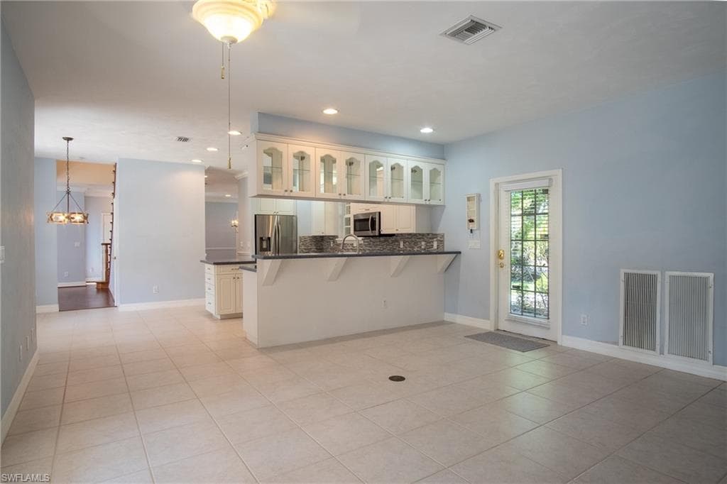 3751 McKinley AVE, FORT MYERS FL 33901-16