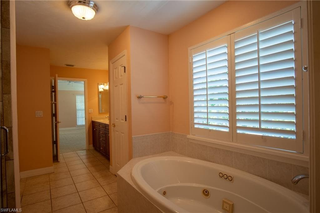 3751 McKinley AVE, FORT MYERS FL 33901-21