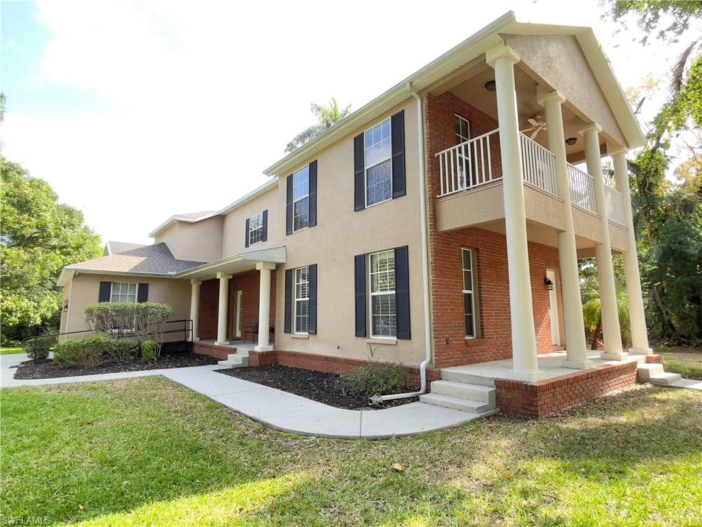 3751 McKinley AVE, FORT MYERS FL 33901-2