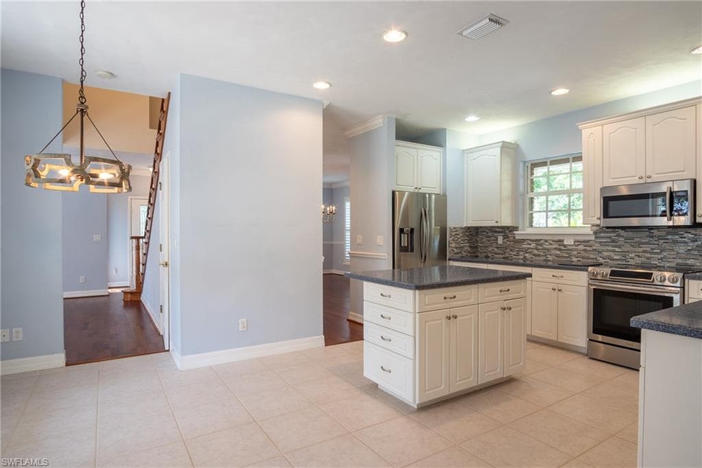 3751 McKinley AVE, FORT MYERS FL 33901-13
