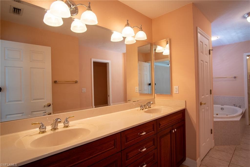 3751 McKinley AVE, FORT MYERS FL 33901-20