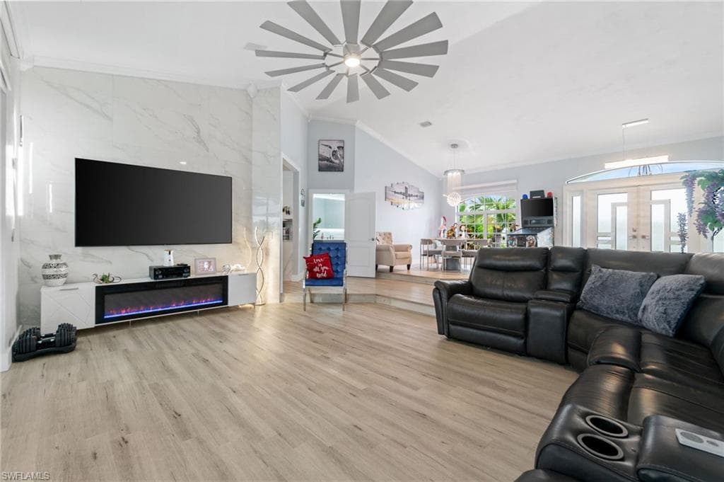 18683 Baseleg AVE, NORTH FORT MYERS FL 33917-12