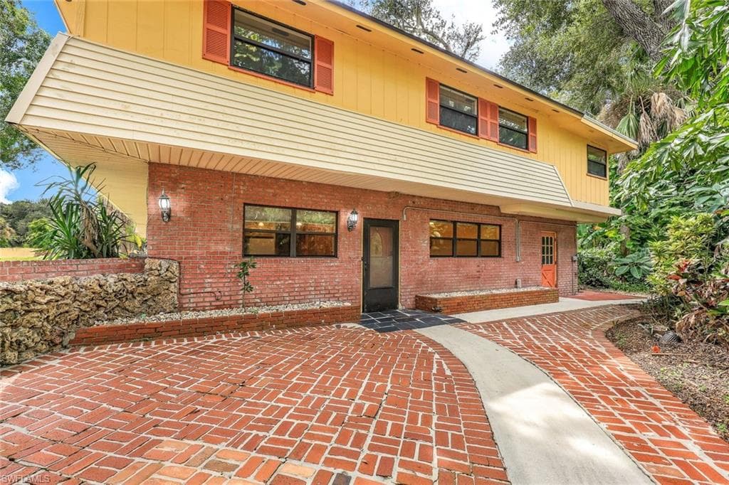 18191 Slater RD, NORTH FORT MYERS FL 33917-3