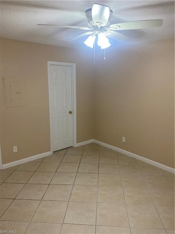 4629 Bayshore DR # J3, NAPLES FL 34112-11