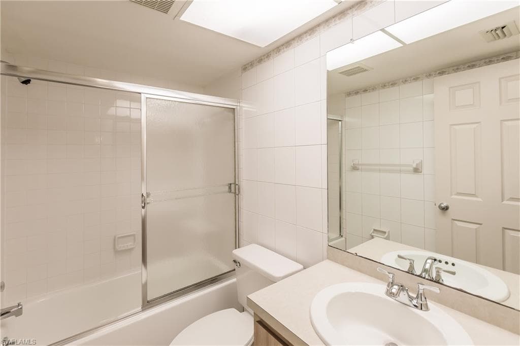 8715 Charter Club CIR # 2, FORT MYERS FL 33919-5