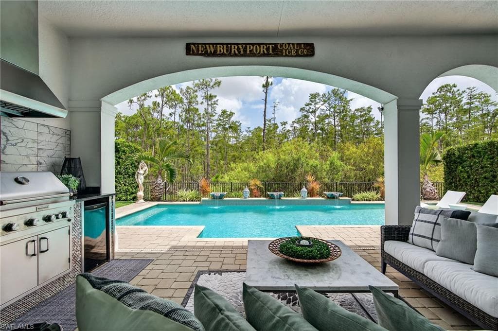 14690 Reserve PL, NAPLES FL 34109-40