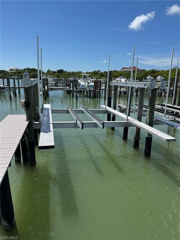 935 Whiskey Creek DR, MARCO ISLAND FL 34145-1