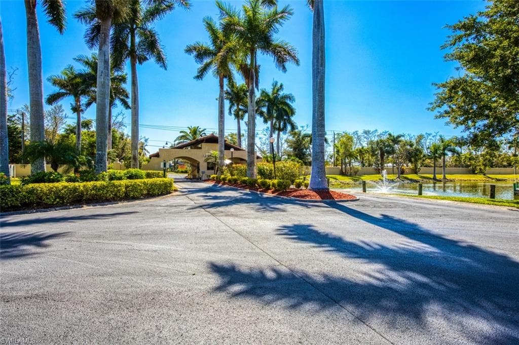 15100 Ports of Iona DR W, FORT MYERS FL 33908-2