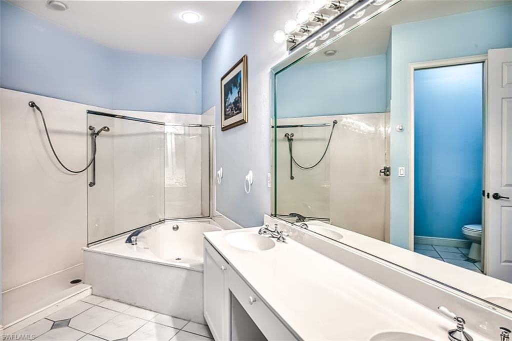 15100 Ports of Iona DR W, FORT MYERS FL 33908-31