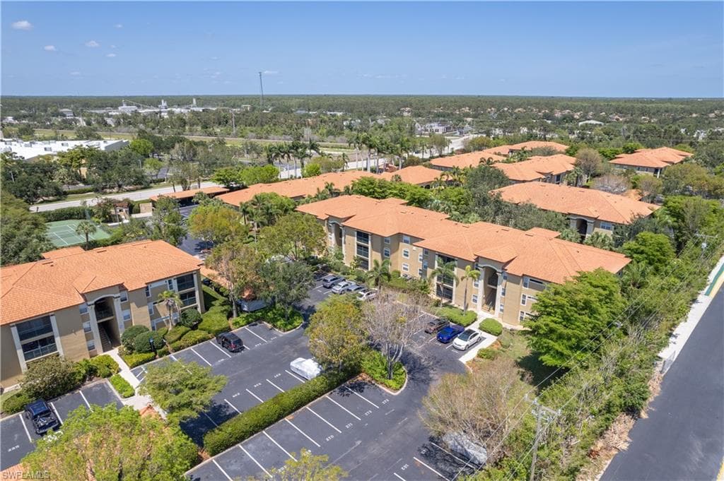 8930 Colonnades CT E # 612, BONITA SPRINGS FL 34135-34