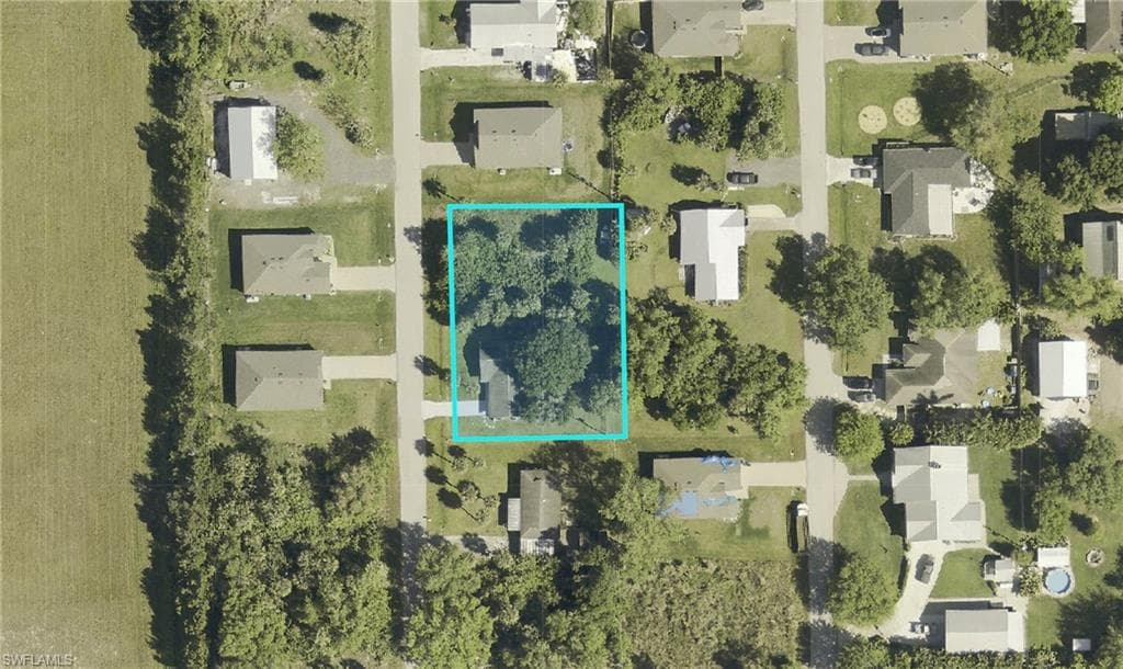 2321 Thurlow ST, ALVA FL 33920-2