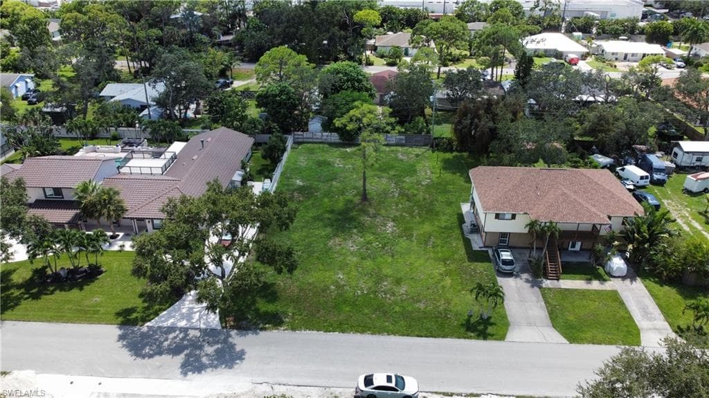 9090 Carolina ST, BONITA SPRINGS FL 34135-4