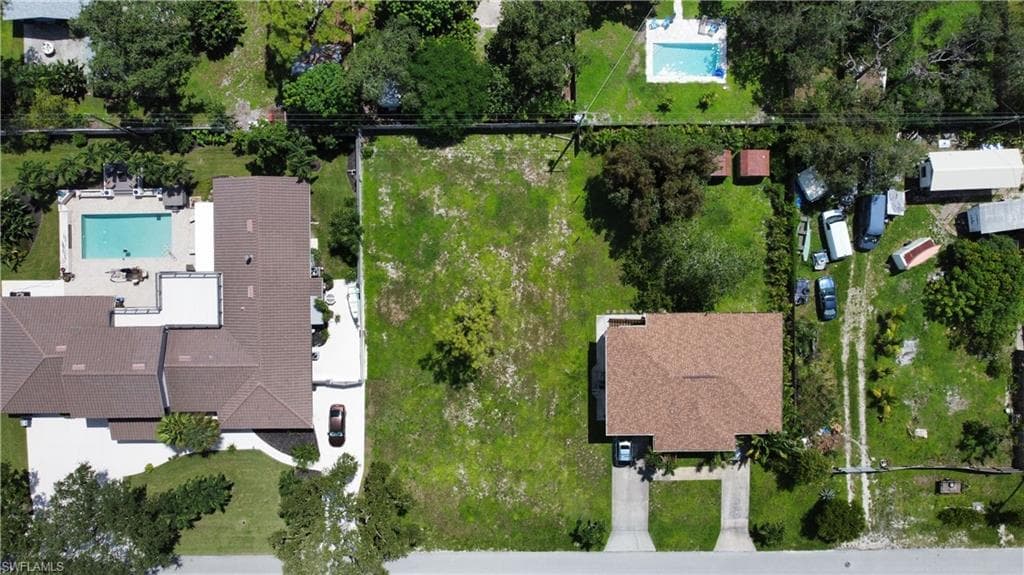 9090 Carolina ST, BONITA SPRINGS FL 34135-8