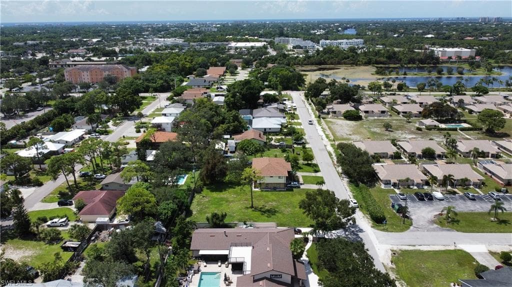 9090 Carolina ST, BONITA SPRINGS FL 34135-10