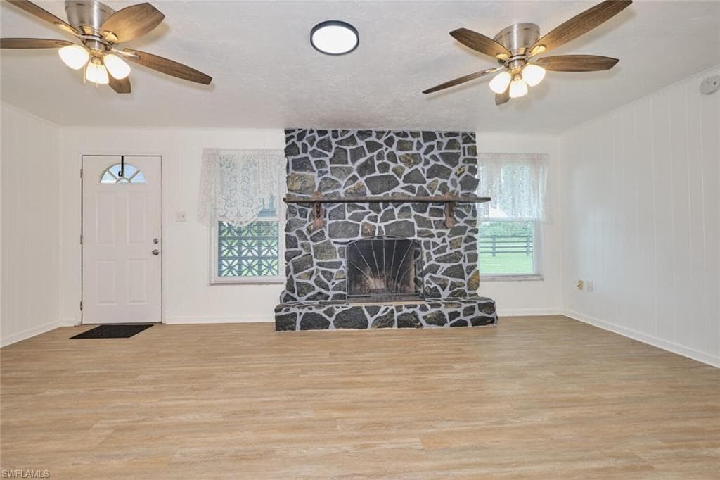 8678 County Rd 78, FORT DENAUD FL 33935-3