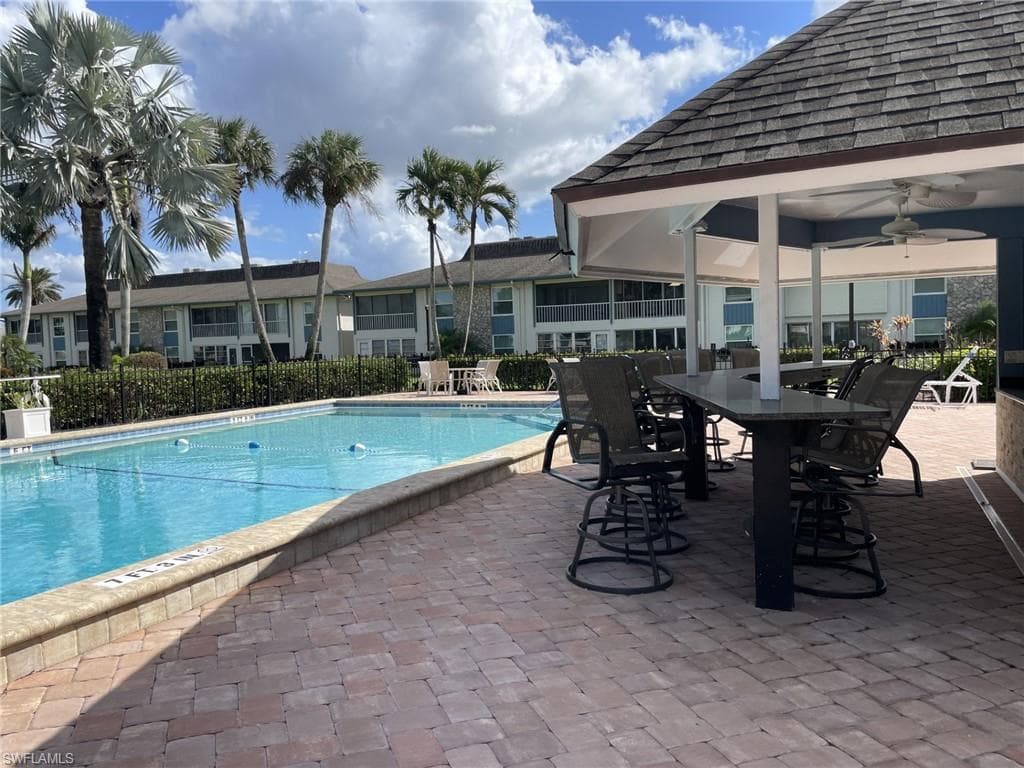325 Charlemagne BLVD # B208, NAPLES FL 34112-26