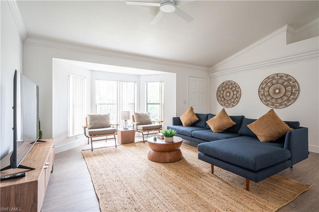 507 14th ST N, NAPLES FL 34102-1