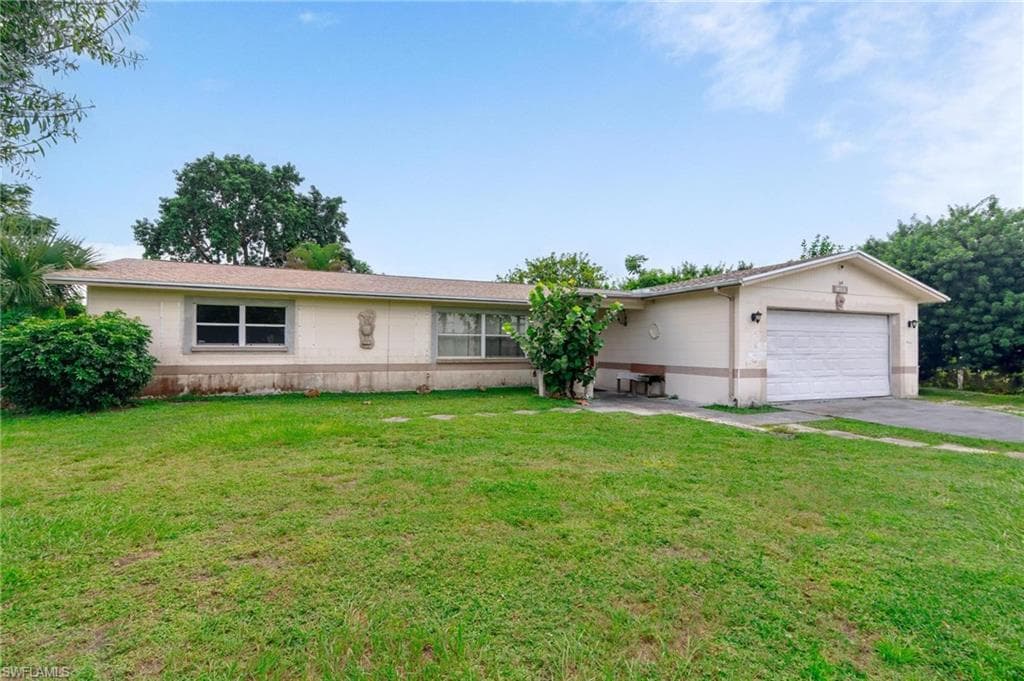 1208 Barnsdale ST, LEHIGH ACRES FL 33936-1