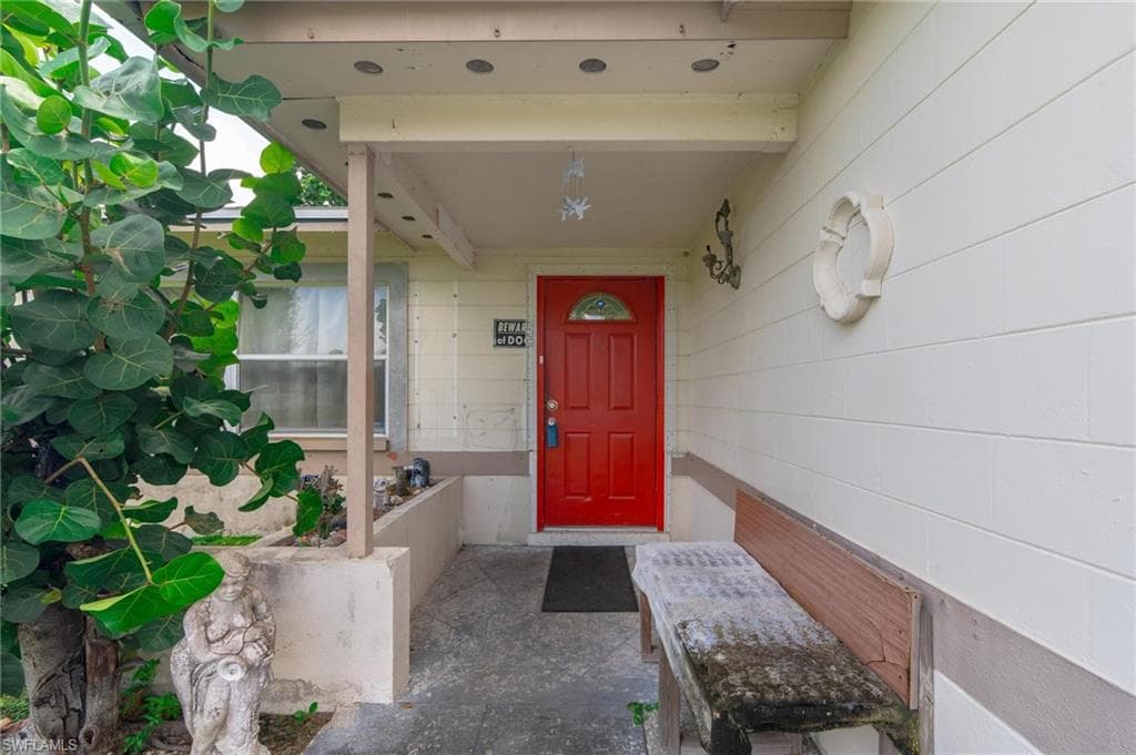 1208 Barnsdale ST, LEHIGH ACRES FL 33936-16