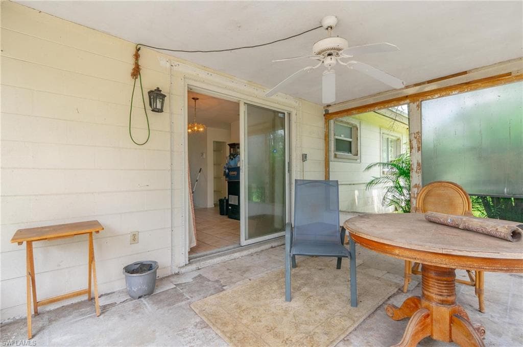 1208 Barnsdale ST-33