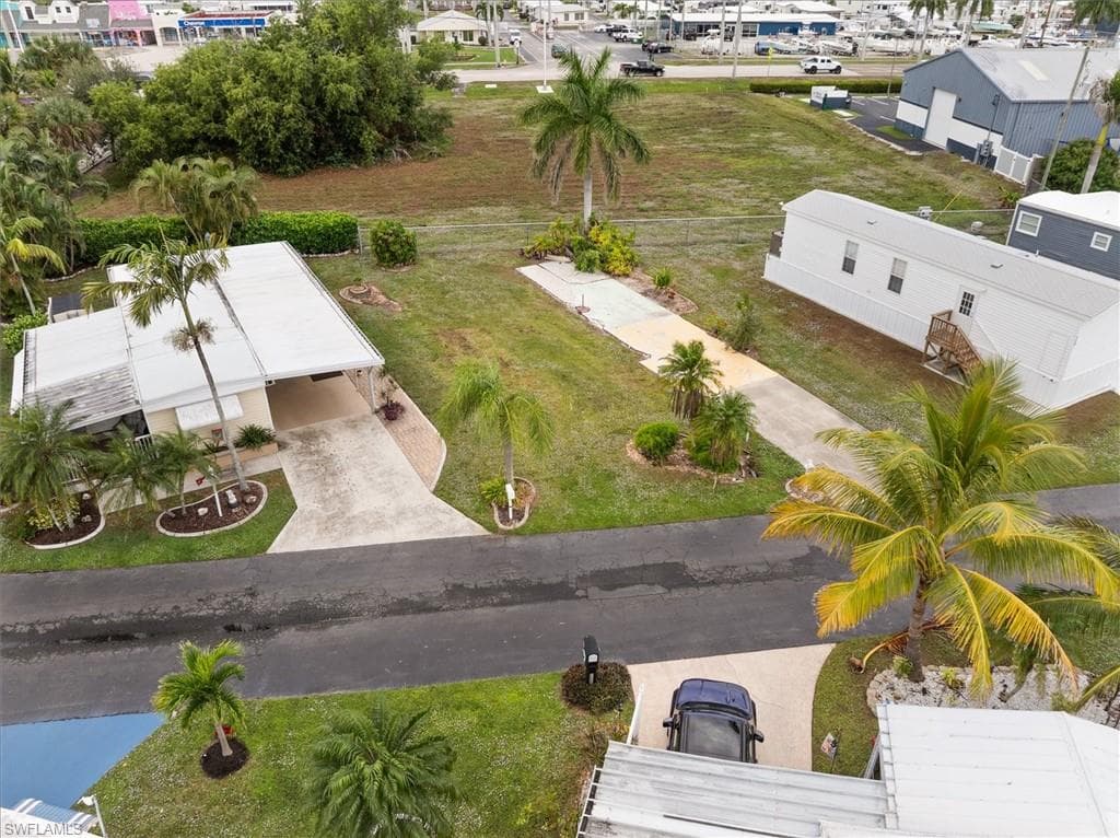 158 Adrienne DR, FORT MYERS FL 33908-4