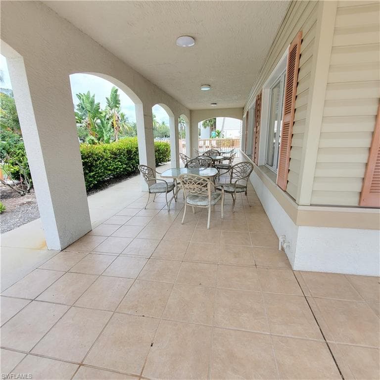 1769 Four Mile Cove PKWY 911-25