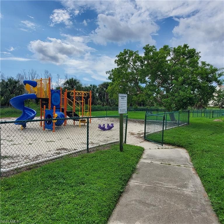 1769 Four Mile Cove PKWY 911-18