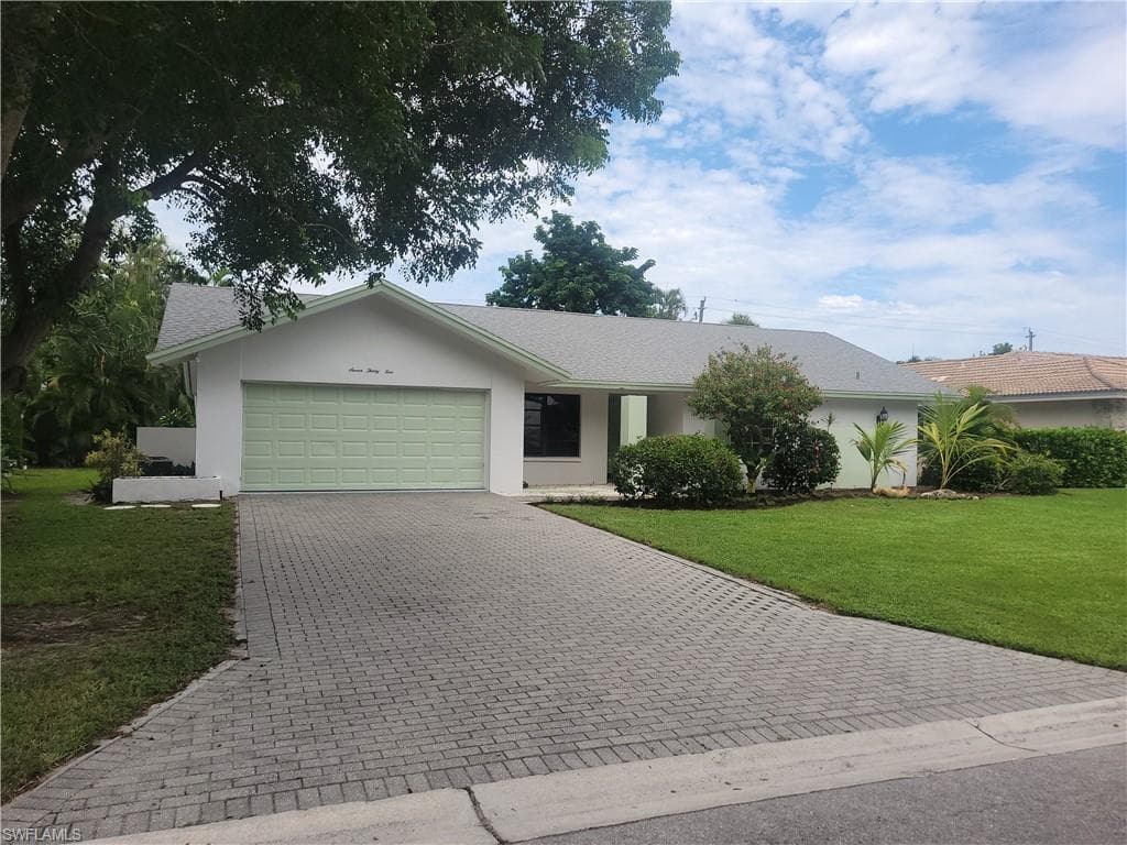 735 High Pines DR, NAPLES FL 34103-29