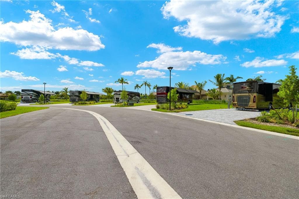 5618 Laguna Caribe CIR, FORT MYERS FL 33905-3